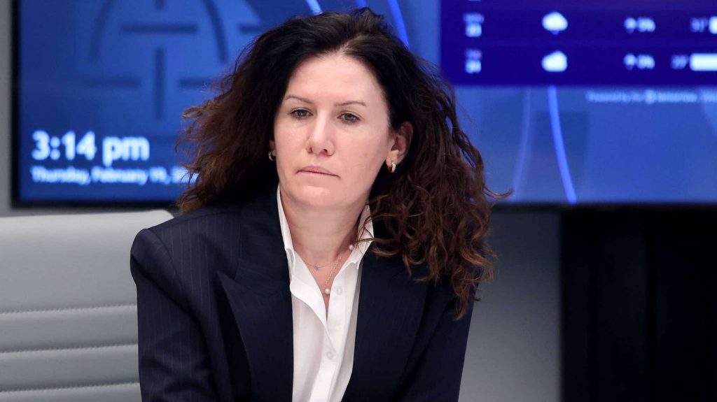 Αλβανία: Σε κατ’ οίκον περιορισμό η επικεφαλής των μυστικών υπηρεσιών – Τι ερευνά η SPAK