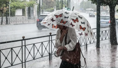 Κακοκαιρία «κτυπά» τη χώρα: Ισχυρές καταιγίδες και έως 60 τόνοι νερού ανά στρέμμα