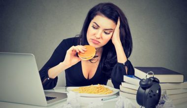 Ξυπνάτε αγχωμένοι το πρωί; – Οι πέντε απλές κινήσεις για να ξεκινήσει πιο ήρεμα η ημέρα