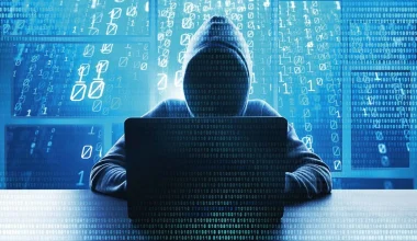 Ηλεκτρονικές απάτες: 13 μέτρα για να μπλοκάρονται οι επιτήδειοι πριν «αδειάσουν» τους λογαριασμούς