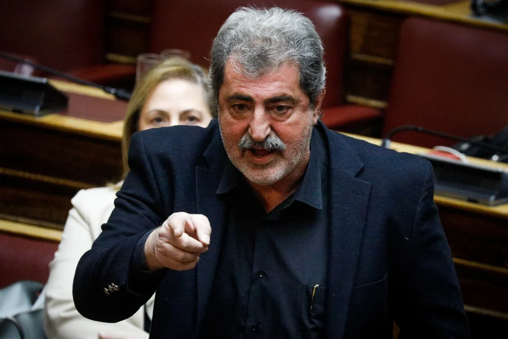 Παύλος Πολάκης κατά Άδωνι Γεωργιάδη: «Παραιτήσου και γύρνα στα νανογιλέκα»!
