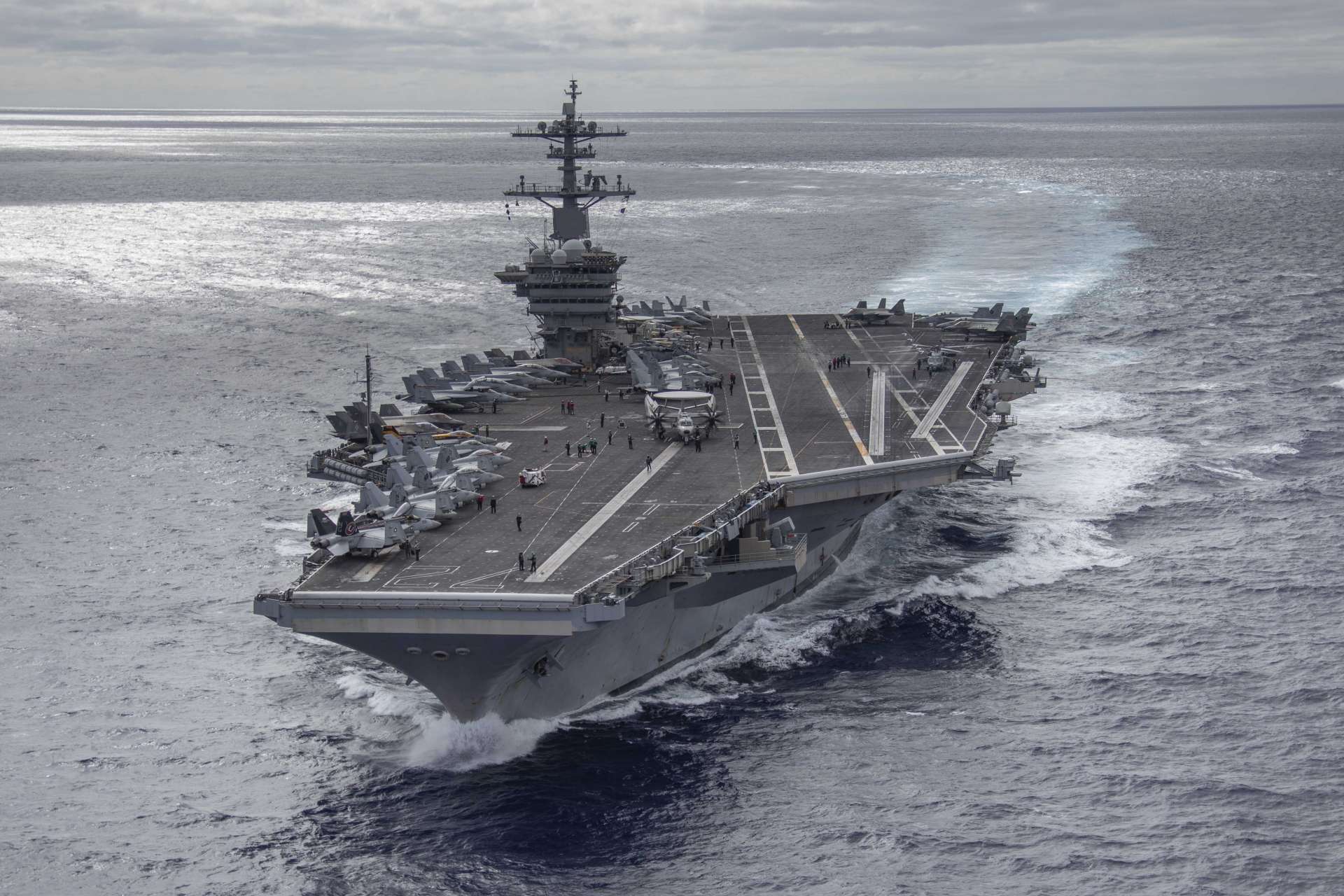 USS Abraham Lincoln: Οκτώ απόπειρες αυτοκτονίας κατά την αποστολή των 286 ημερών
