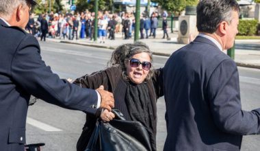 Η Ελένη Λουκά βρίζει χυδαία τον Γιώργο Μαζωνάκη (βίντεο)