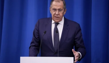 Σεργκέι Λαβρόφ: «Δεν θα κάνουμε παύση στις στρατιωτικές επιχειρήσεις στην Ουκρανία»