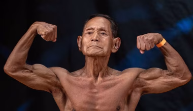 Ιάπωνας bodybuilder στα 90 του: Προπονείται δύο ώρες την ημέρα – «Είμαι απόλυτα φυσικός» (βίντεο)