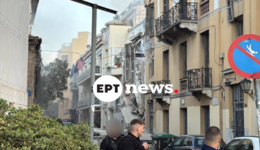 Πλάκα: Ισχυρή έκρηξη σε παλιό κτίριο στην οδό Λυσικράτους
