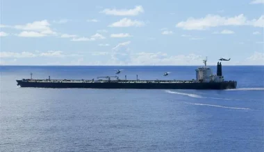 Τρία κατασχεθέντα δεξαμενόπλοια με ιρανικό πετρέλαιο κατευθύνονται στις ΗΠΑ