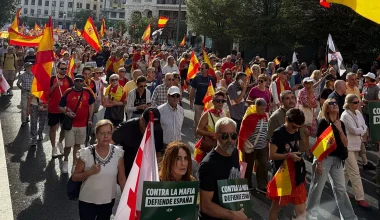 Μαδρίτη: Χιλιάδες διαδηλωτές στους δρόμους μετά την έξωση 87χρονης ΑμεΑ – Τι ζητούν
