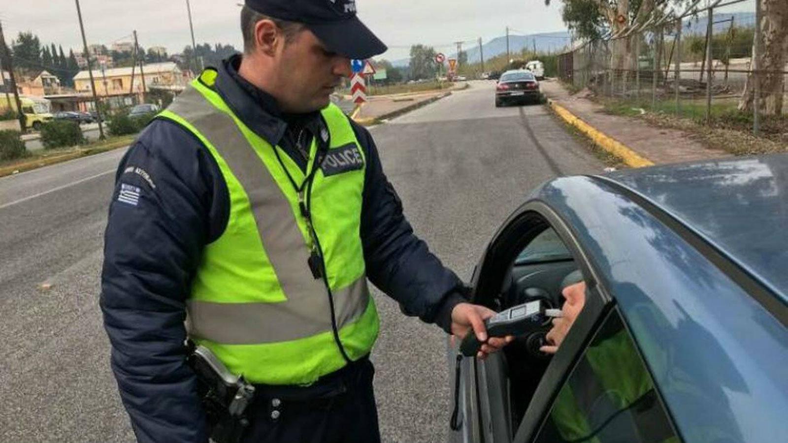 Χειροπέδες σε 59χρονο που διαφήμιζε στο διαδίκτυο σκεύασμα που «ξεγελά» το αλκοτέστ