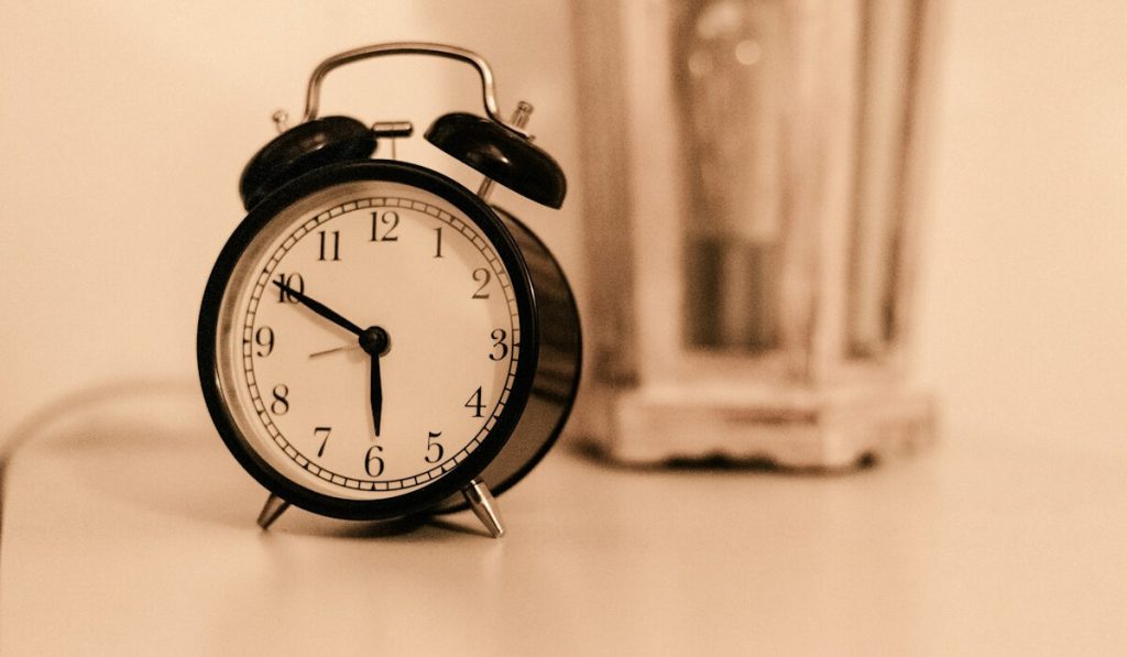 Ο λόγος που τα χρόνια περνούν όλο και πιο γρήγορα όσο μεγαλώνουμε
