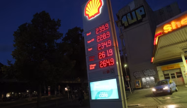 Το πρώτο δραστικό μέτρο των Γερμανών για να αναχαιτιστεί η ραγδαία αύξηση της τιμής στα καύσιμα