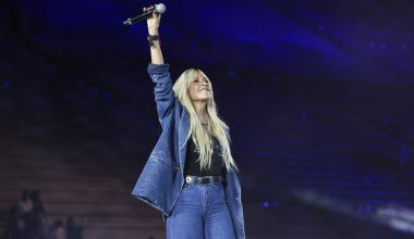 Α.Βίσση: Tεράστιες ουρές στο ΟΑΚΑ λίγο πριν την μεγάλη συναυλία της (βίντεο)