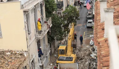 Έκρηξη στην Πλάκα: Τη Δευτέρα οι έλεγχοι της Πολεοδομίας στα γειτονικά κτίρια για τη στατικότητα