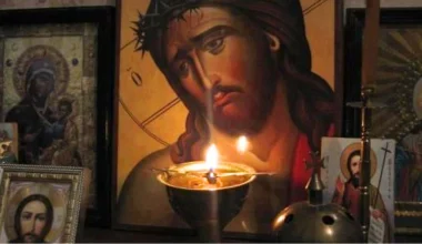 Γιατί ανάβουμε καντήλι μπροστά στις εικόνες και τι συμβολίζει η φλόγα;