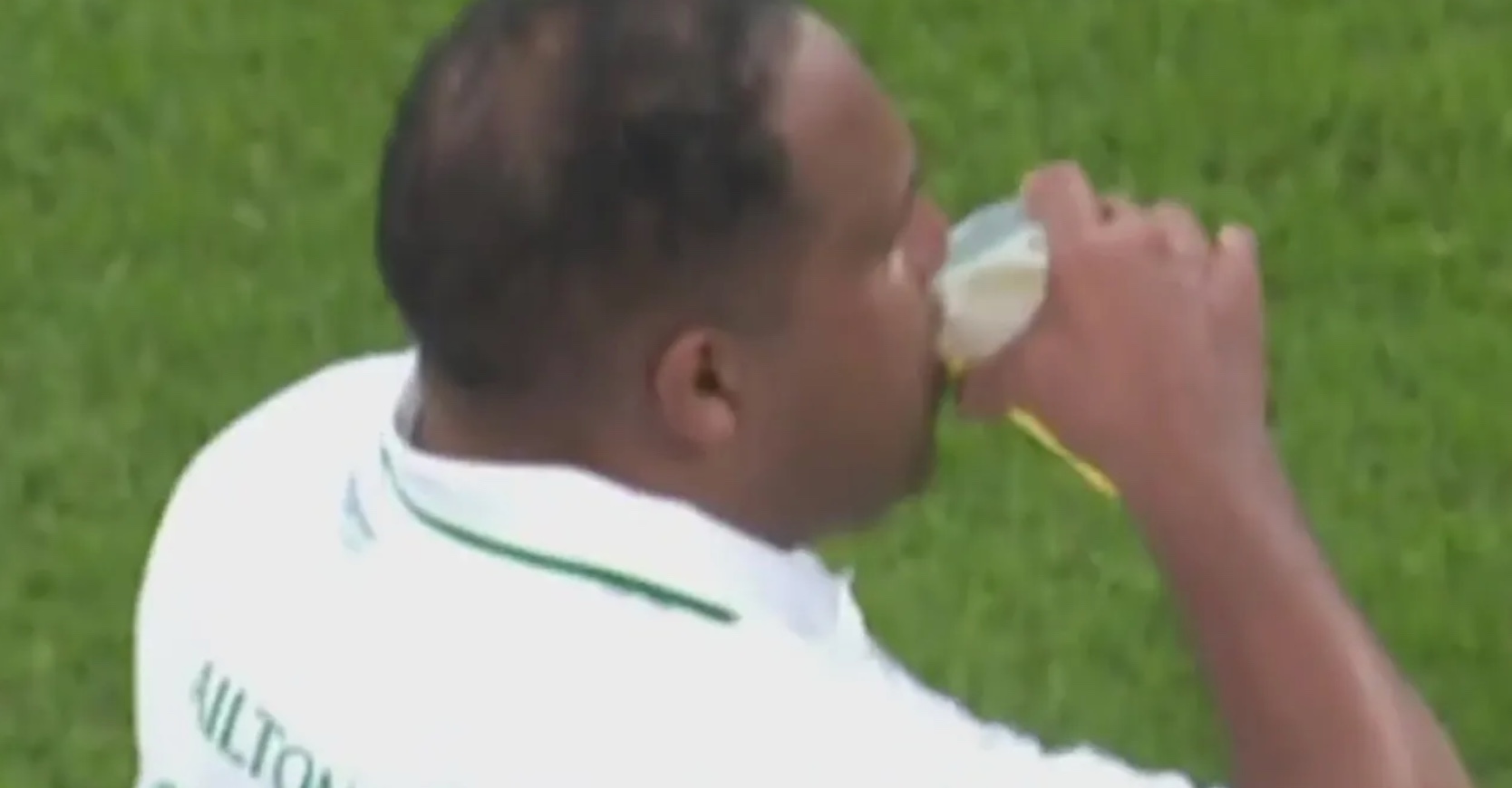 Παλαίμαχοι Βέρντερ Βρέμης – Ρεάλ: Hydration break με μπύρες και σφηνάκια (βίντεο)