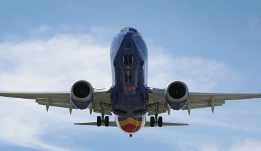 Boeing 737 MAX: Σφάλμα λογισμικού μπορεί να απενεργοποιήσει την αυτόματη πλοήγηση