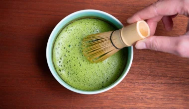 Matcha: Το δημοφιλές πράσινο ρόφημα που βρέθηκε με αλουμίνιο – Τι έδειξε έρευνα