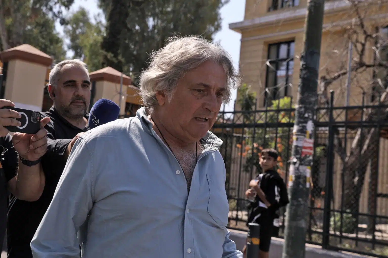 «Ρε μπελά που βρήκαμε!» – Το μήνυμα του υπνοθεραπευτή στην Ι.Γάκα για τον Γ.Μαζωνάκη
