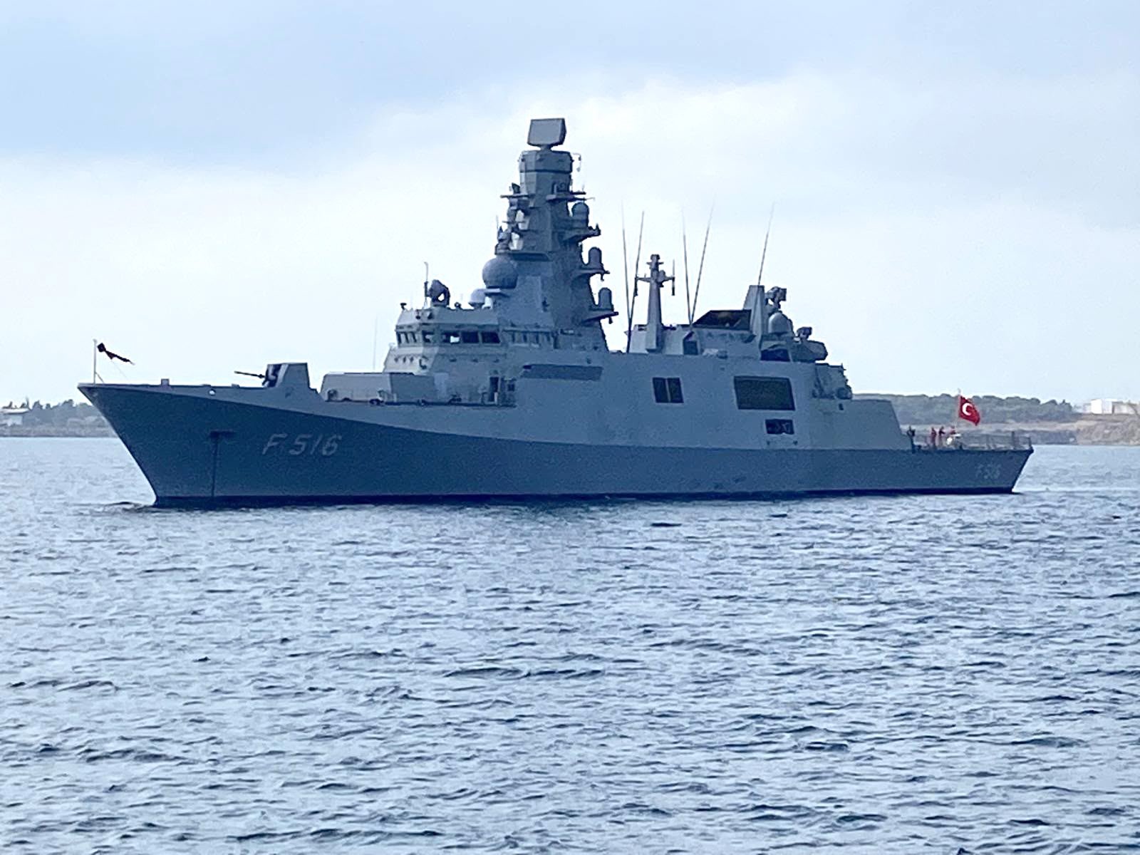Τουρκικό Ναυτικό: Εντάσσει σε υπηρεσία ταυτόχρονα τρεις φρεγάτες κλάσης İstif