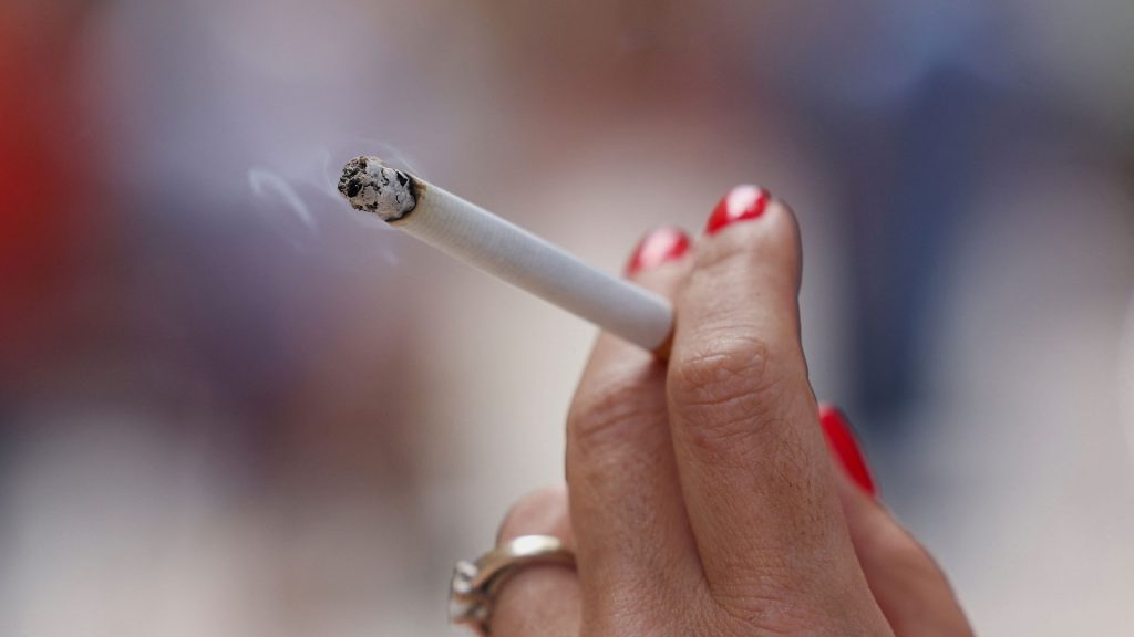 Στο εδώλιο και πάλι η 32χρονη από την Λάρισα που έσβηνε τσιγάρα στα κορμιά των ανήλικων παιδιών της