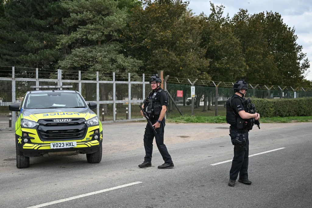 RAF Fairford: Πέντε Βρετανοί συνελήφθησαν ως ύποπτοι για τρομοκρατία