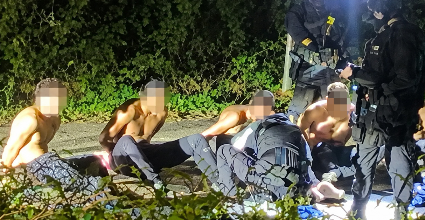 Ελεύθεροι με εγγύηση οι πέντε Βρετανοί που συνελήφθησαν κοντά στη στρατιωτική βάση RAF Fairford
