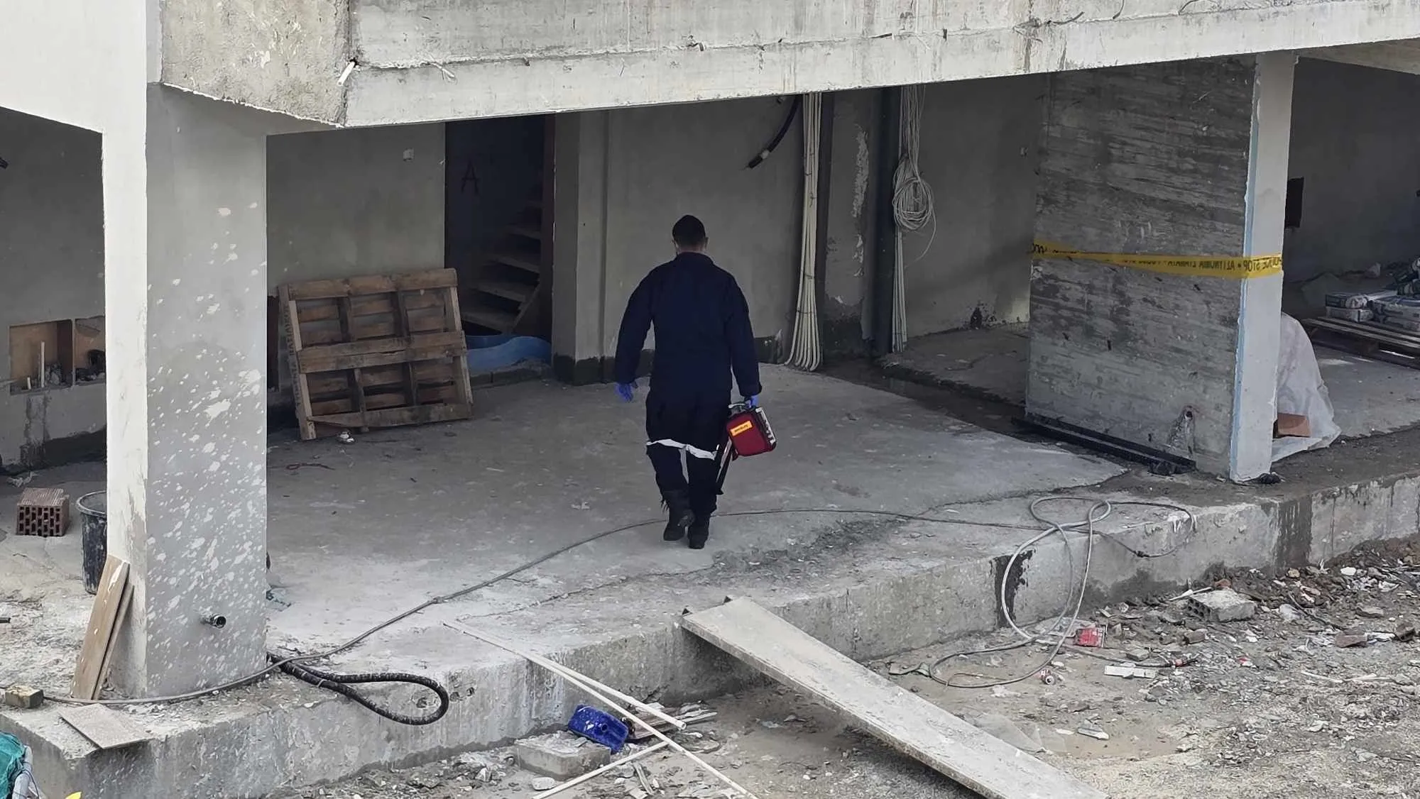 Γλυφάδα: 75χρονος Αλβανός οικοδόμος επιτέθηκε με κοπίδι σε 65χρονο Έλληνα συνάδελφό του