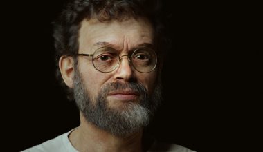 «Δεν είμαστε μόνοι στο μυαλό μας»: Η ανατριχιαστική πρόβλεψη του Τέρενς ΜακΚένα