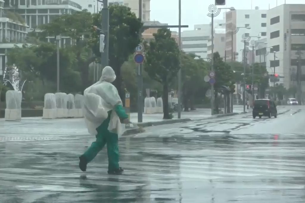 Ιαπωνία: Ρεκόρ με 34 συνεχόμενες ημέρες βροχής στο Τόκιο (βίντεο)