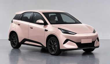 BYD Dolphin Surf: Το μικρό ηλεκτρικό αποκτά φόρτιση στο 5λεπτο;