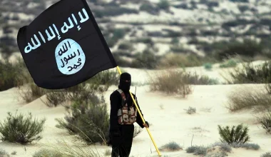 Συλλήψεις πέντε ατόμων στα Σκόπια που συνδέονταν με το «Ισλαμικό Κράτος» – Κατασχέθηκαν δεκάδες όπλα