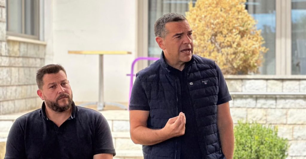 «Μύδροι» Α.Τσίπρα από την Ηλεία: «Τα λαμόγια έφαγαν ό,τι μπορούσαν –  Πρωταγωνιστής ο Μητσοτάκης»
