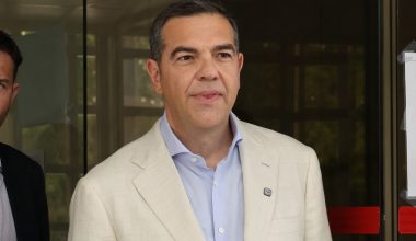 Στην Κυψέλη ο Α.Τσίπρας: «Ο Ταχιάος δεν θα έμενε εδώ αλλά αφήνουν οικογένειες να μένουν»