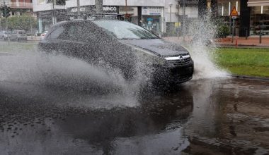 ΕΜΥ: Κόκκινη προειδοποίηση για ισχυρές βροχές και καταιγίδες – Πού θα χτυπήσει η κακοκαιρία