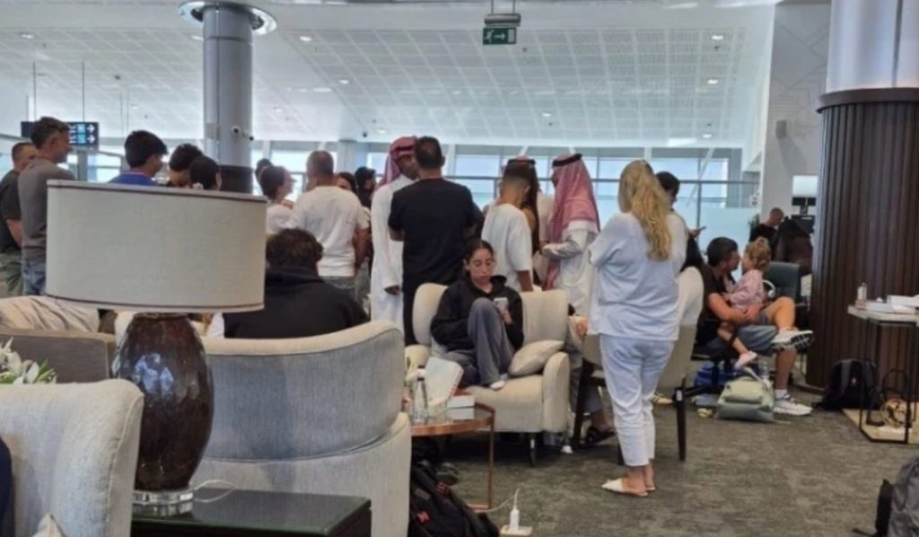 Flydubai: Οι επιβάτες αρνούνται να επιστρέψουν με το αεροσκάφος διάσωσης