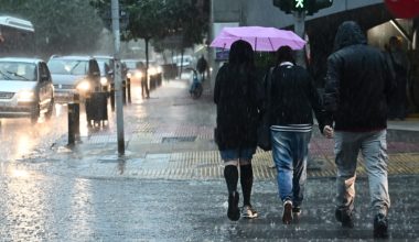 Σε «Red Code» η Κρήτη: Κίνδυνος για σφοδρές βροχοπτώσεις – Κλείνουν σχολεία σε Ρέθυμνο και Χανιά