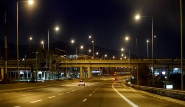 Οδηγός ταξί έτρεχε με 206 χλμ./ώρα στην Αττική Οδό και έκανε live στο TikTok!