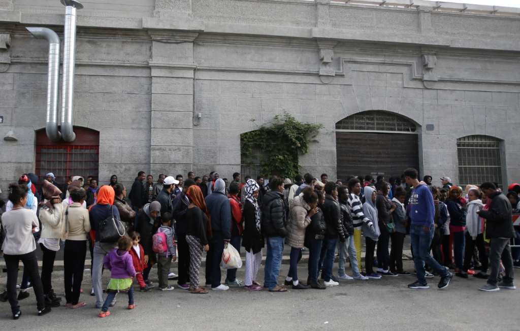 Η ΕΕ πετά το μπαλάκι στην κυβέρνηση: «Θέλετε κέντρα προσφύγων σε τρίτες χώρες; Βρείτε»
