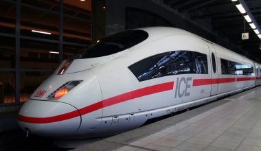 Ρωσία – Λευκορωσία: Νέα σιδηροδρομική γραμμή υψηλών ταχυτήτων θα συνδέει Μόσχα και Μινσκ