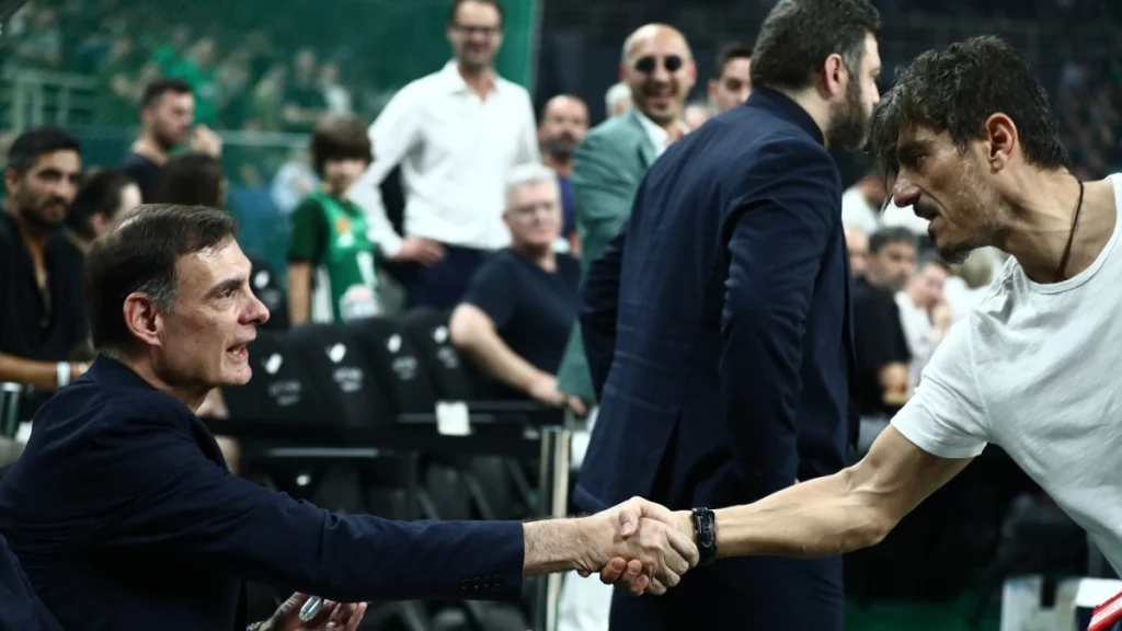 «Αιχμές» Δ.Γιαννακόπουλου κατά του Γ.Μπαρτζώκα (φωτο)