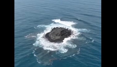Σχηματίστηκαν δύο μικρά νησιά μετά από τις εκρήξεις του Ανάκ Κρακατάου (βίντεο)