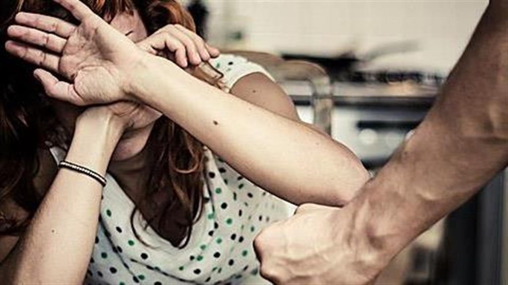 Λαύριο: Νέα καταγγελία για ενδοοικογενειακή βία από πρώην σύντροφο