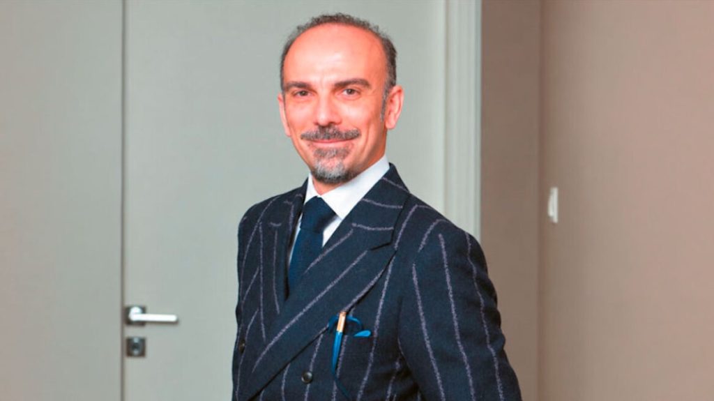 Η απολογία του Η.Θεοδωρόπουλου για τον Γ.Μαζωνάκη: «Όταν μπήκα μέσα δεν του έκανε ΚΑΡΠΑ»
