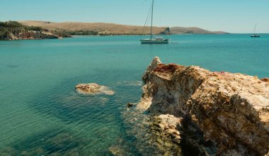 Τα πέντε νησιά του βορείου Αιγαίου που έχουν γίνει viral ως οι ιδανικοί φθινοπωρινοί προορισμοί