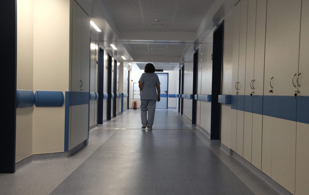 Σύνταξη στα 62 για εργαζόμενους του ΕΣΥ: Ποιοι βγαίνουν νωρίτερα