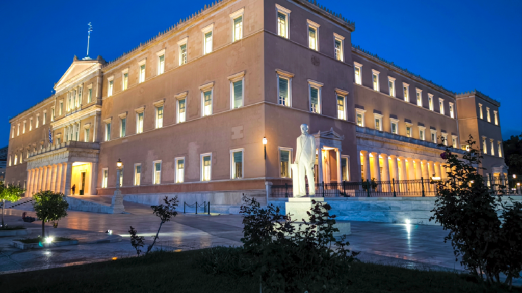 Αίσιο τέλος μετά το τηλεφώνημα για βόμβα στη Βουλή (upd)