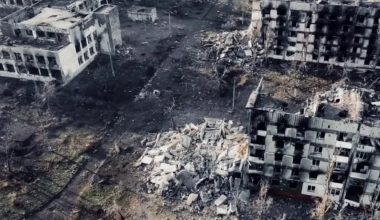 Έρεβος στο Στεπνόγκορσκ: Δεν έχει μείνει τίποτα – Ό,τι κινείται καταστρέφεται αστραπιαία (βίντεο)