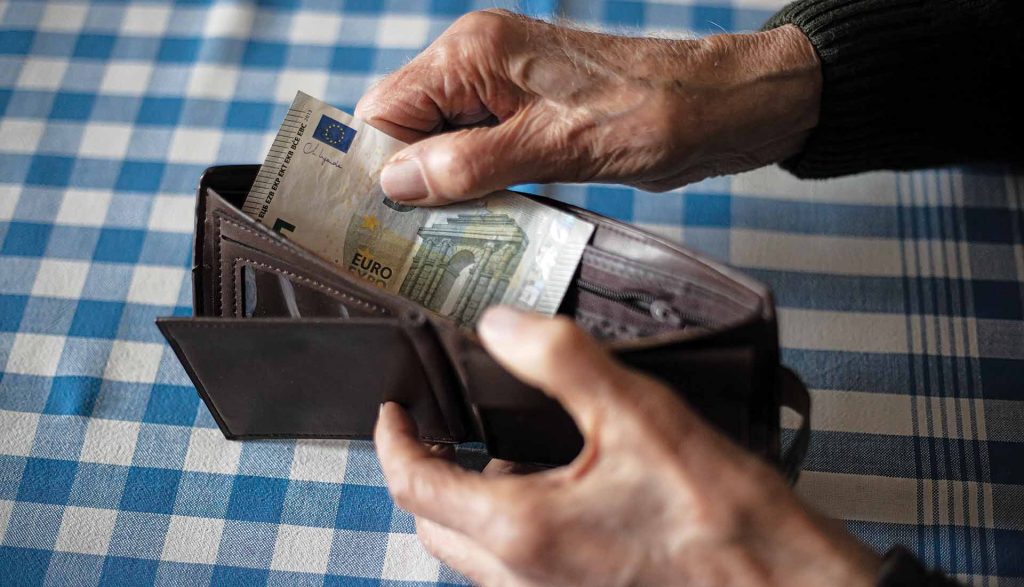 Δείτε πότε θα καταβληθούν οι συντάξεις Νοεμβρίου – Οι ημερομηνίες για όλα τα Ταμεία