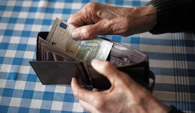 Δείτε πότε θα καταβληθούν οι συντάξεις Νοεμβρίου – Οι ημερομηνίες για όλα τα Ταμεία