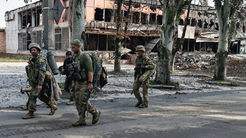 Οι Ουκρανοί επιχειρούν την φυγάδευση Καναδών μισθοφόρων από τη Λιμάν: Φόβοι για στρατιωτική νίλα